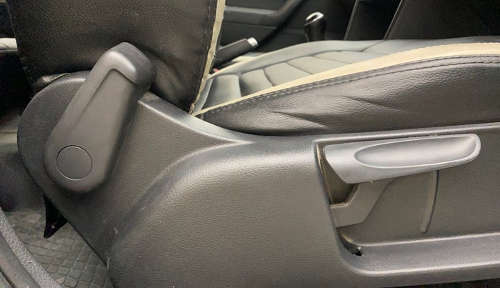 2018 Volkswagen Polo HIGHLINE PLUS 1.0 16 ALLOY, CNG, Manual, 50,081 km, Driver Side Adjustment Panel