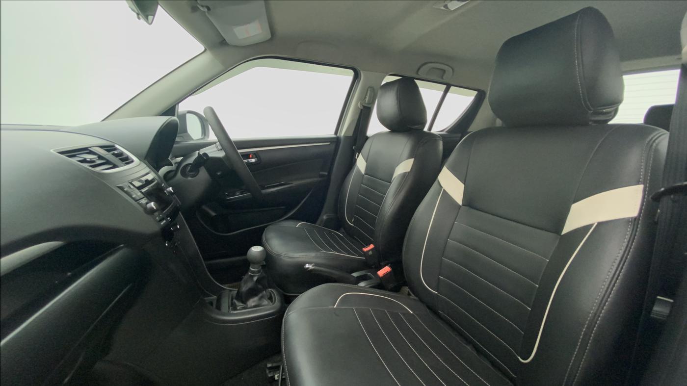 2013 Maruti Swift ZDI, Diesel, Manual, 91,725 km, Right Side Front Door Cabin