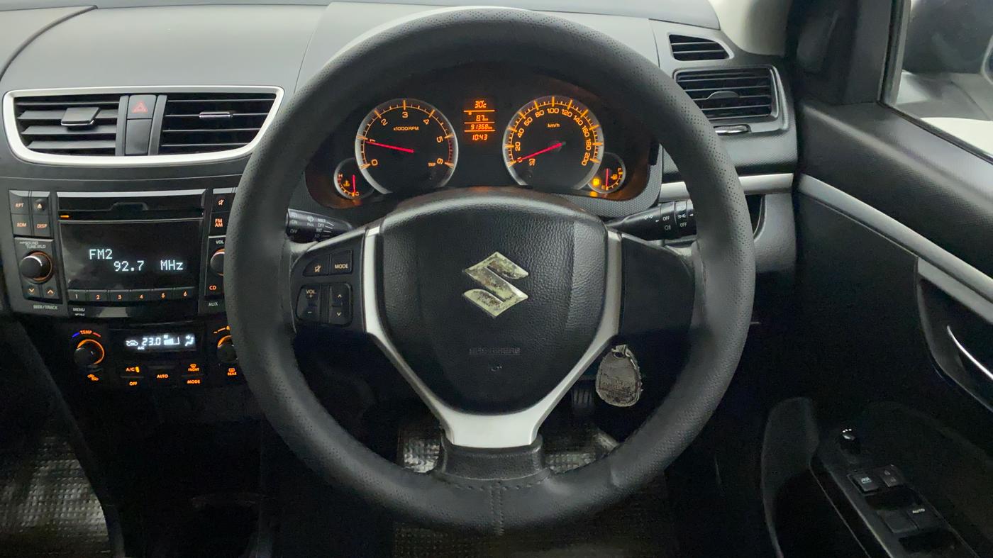 2013 Maruti Swift ZDI, Diesel, Manual, 91,725 km, Steering Wheel Close Up