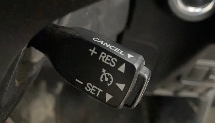 2022 Toyota Innova Crysta 2.7 VX 7 STR, Petrol, Manual, 36,534 km, Adaptive Cruise Control