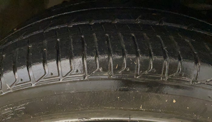 2016 Honda City 1.5L I-VTEC V MT, Petrol, Manual, 86,593 km, Right Front Tyre Tread