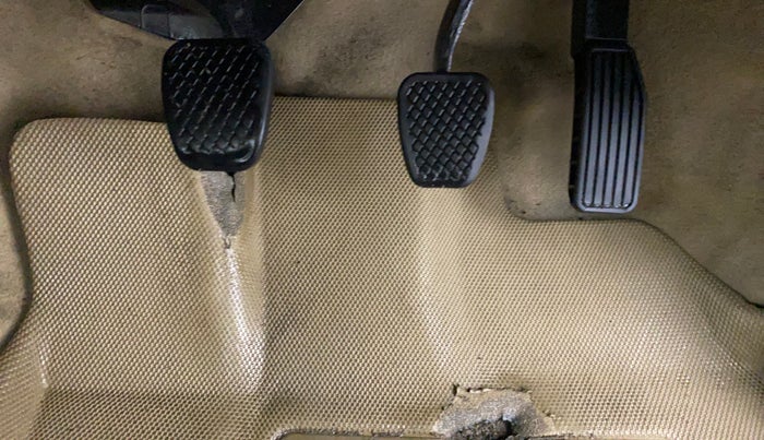 2016 Honda City 1.5L I-VTEC VX, Petrol, Manual, 1,04,823 km, Pedals