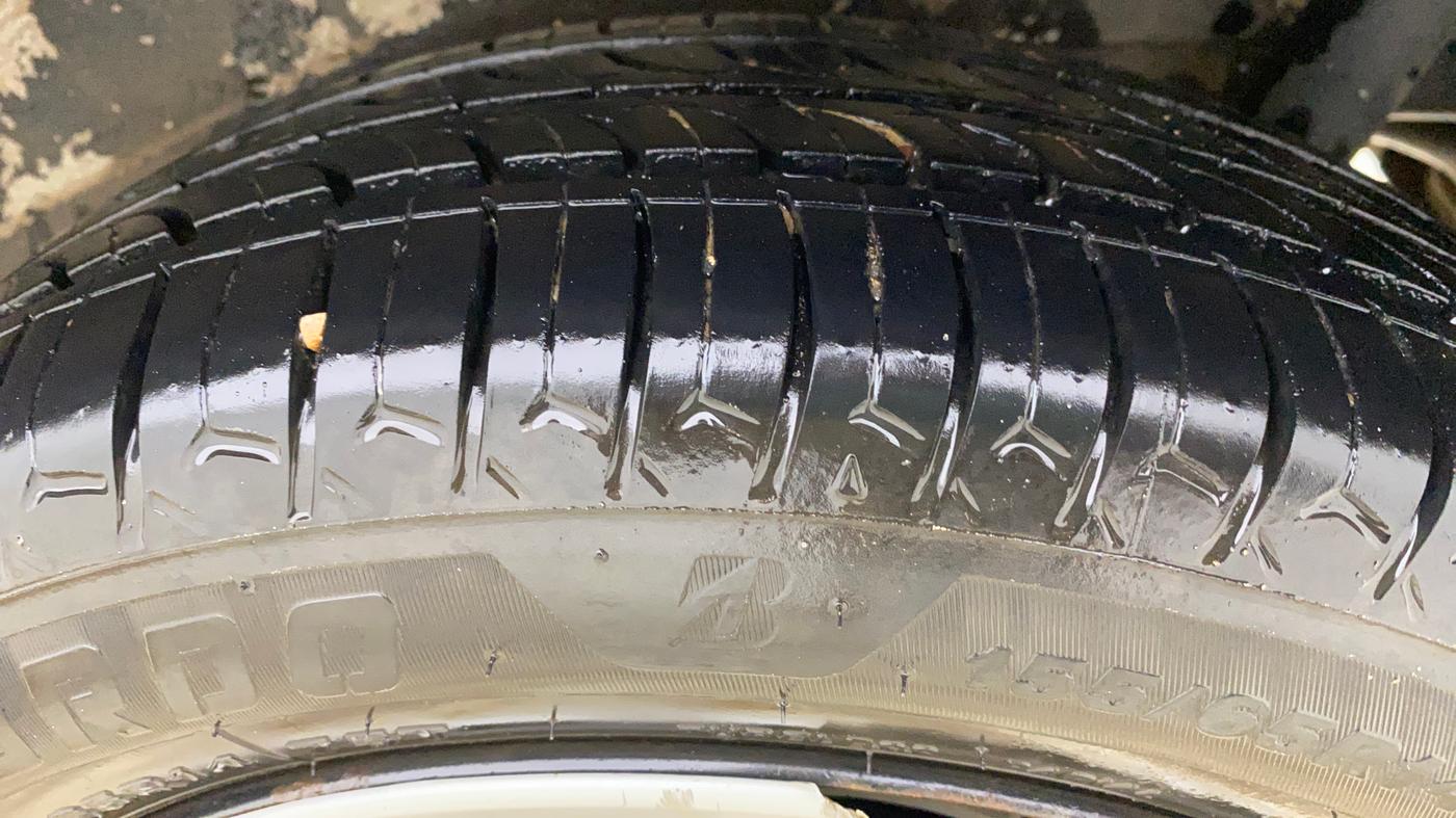 2018 Maruti Wagon R 1.0 VXI, CNG, Manual, 79,934 km, Left Rear Tyre Tread