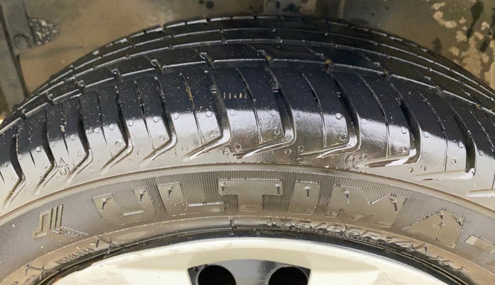 2018 Maruti Wagon R 1.0 VXI, CNG, Manual, 79,934 km, Left Front Tyre Tread