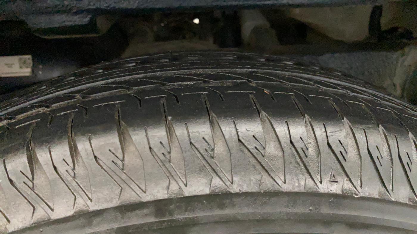 2023 Maruti JIMNY ZETA ALL GRIP PRO AT, Petrol, Automatic, 21,760 km, Left Rear Tyre Tread