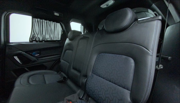 2022 Tata Safari XZA PLUS DARK EDITION, Diesel, Automatic, 49,441 km, Right Side Rear Door Cabin