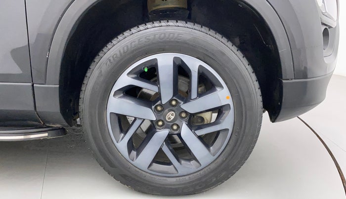 2022 Tata Safari XZA PLUS DARK EDITION, Diesel, Automatic, 49,441 km, Right Front Wheel