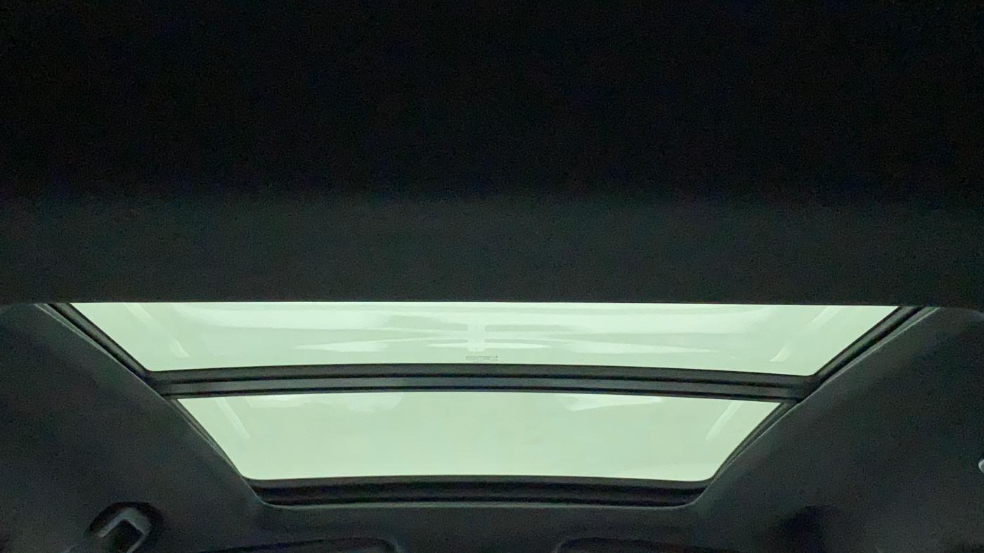 2022 Tata Safari XZA PLUS DARK EDITION, Diesel, Automatic, 49,441 km, Moonroof/ Sunroof