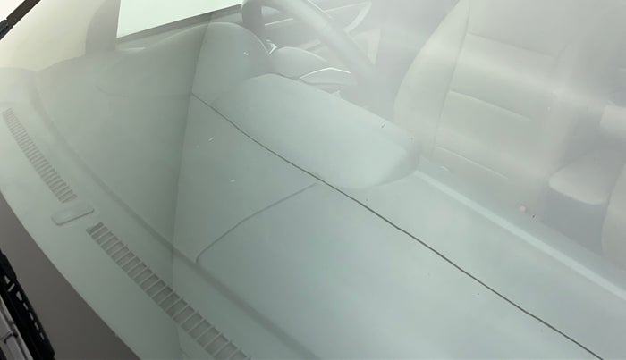 2022 Honda Amaze 1.2L I-VTEC VX, Petrol, Manual, 14,645 km, Front windshield - Minor spot on windshield