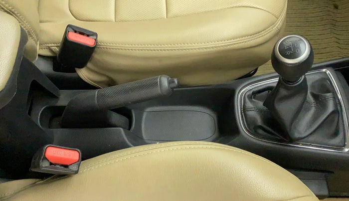 2022 Honda Amaze 1.2L I-VTEC VX, Petrol, Manual, 14,645 km, Gear Lever
