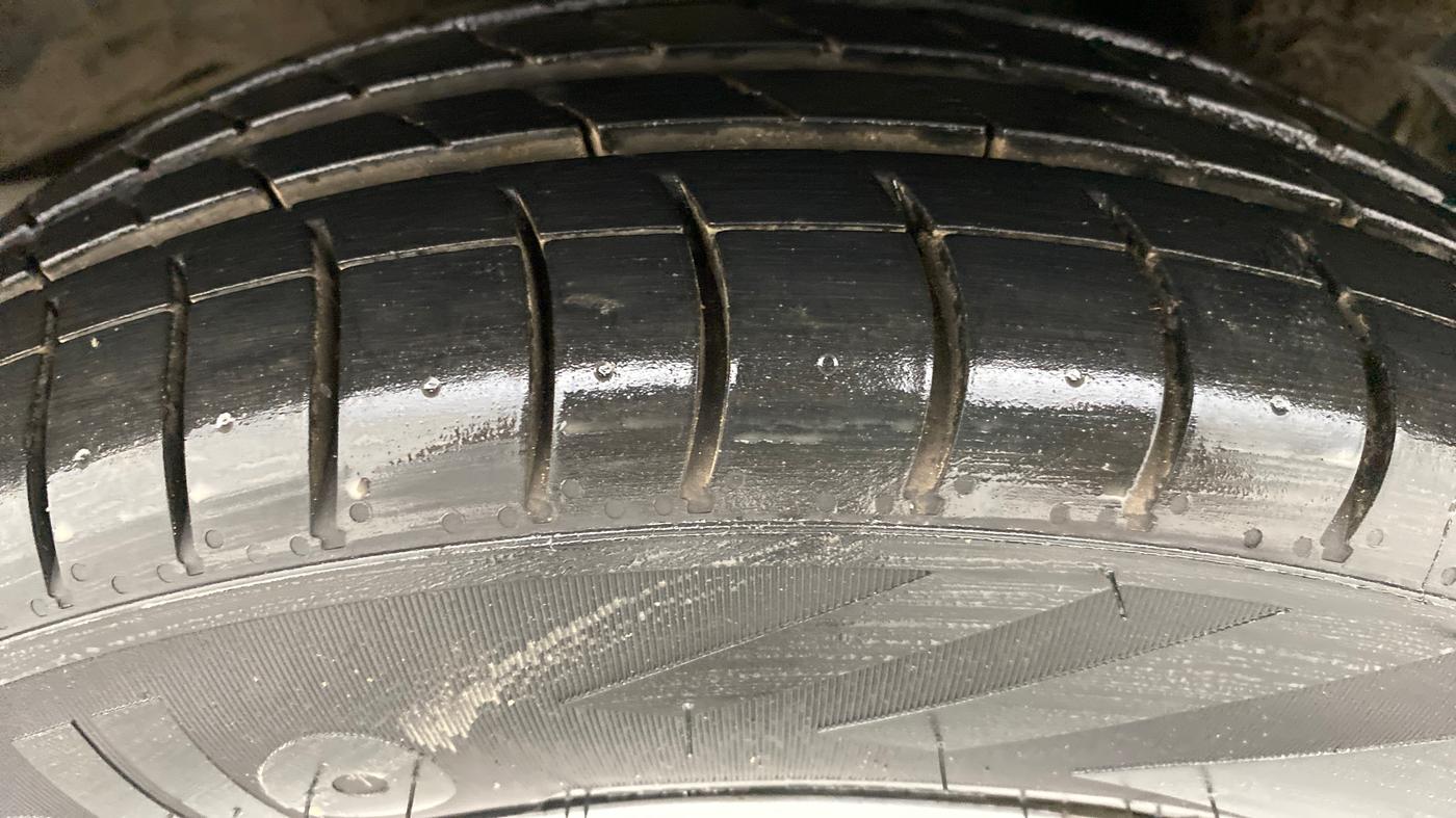 2014 Hyundai Eon SPORTZ, Petrol, Manual, 68,799 km, Left Rear Tyre Tread