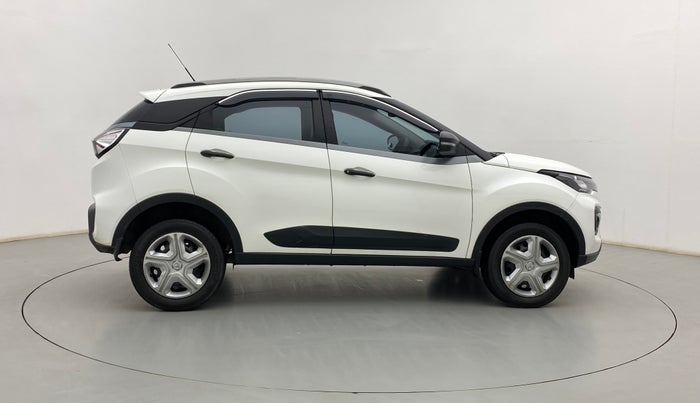 2020 Tata NEXON XM SUNROOF DIESEL, Diesel, Manual, 56,519 km, Right Side View