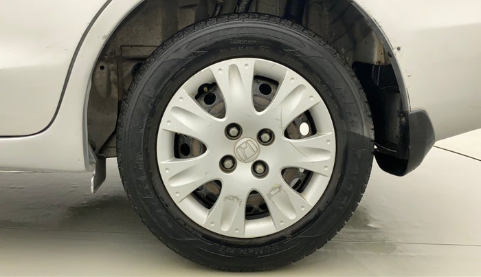 2015 Honda Amaze 1.2L I-VTEC S, Petrol, Manual, 42,669 km, Left Rear Wheel
