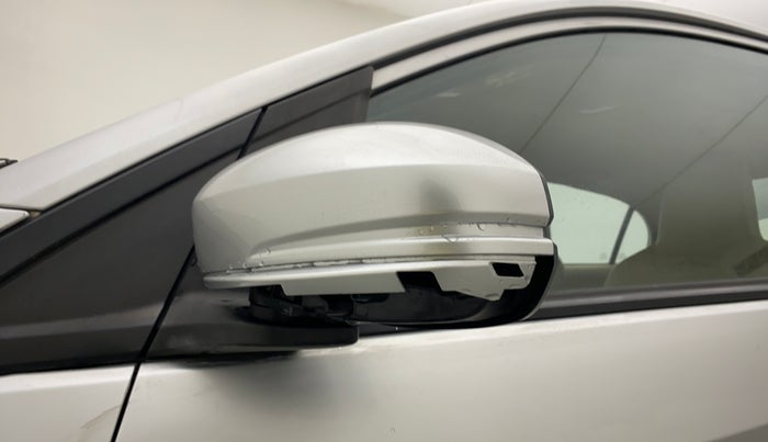 2015 Honda Amaze 1.2L I-VTEC S, Petrol, Manual, 42,669 km, Left rear-view mirror - Cover has minor damage