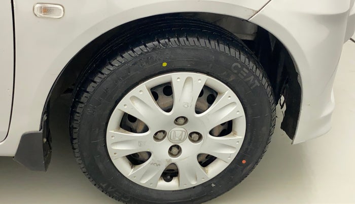 2015 Honda Amaze 1.2L I-VTEC S, Petrol, Manual, 42,669 km, Right fender - Lining loose