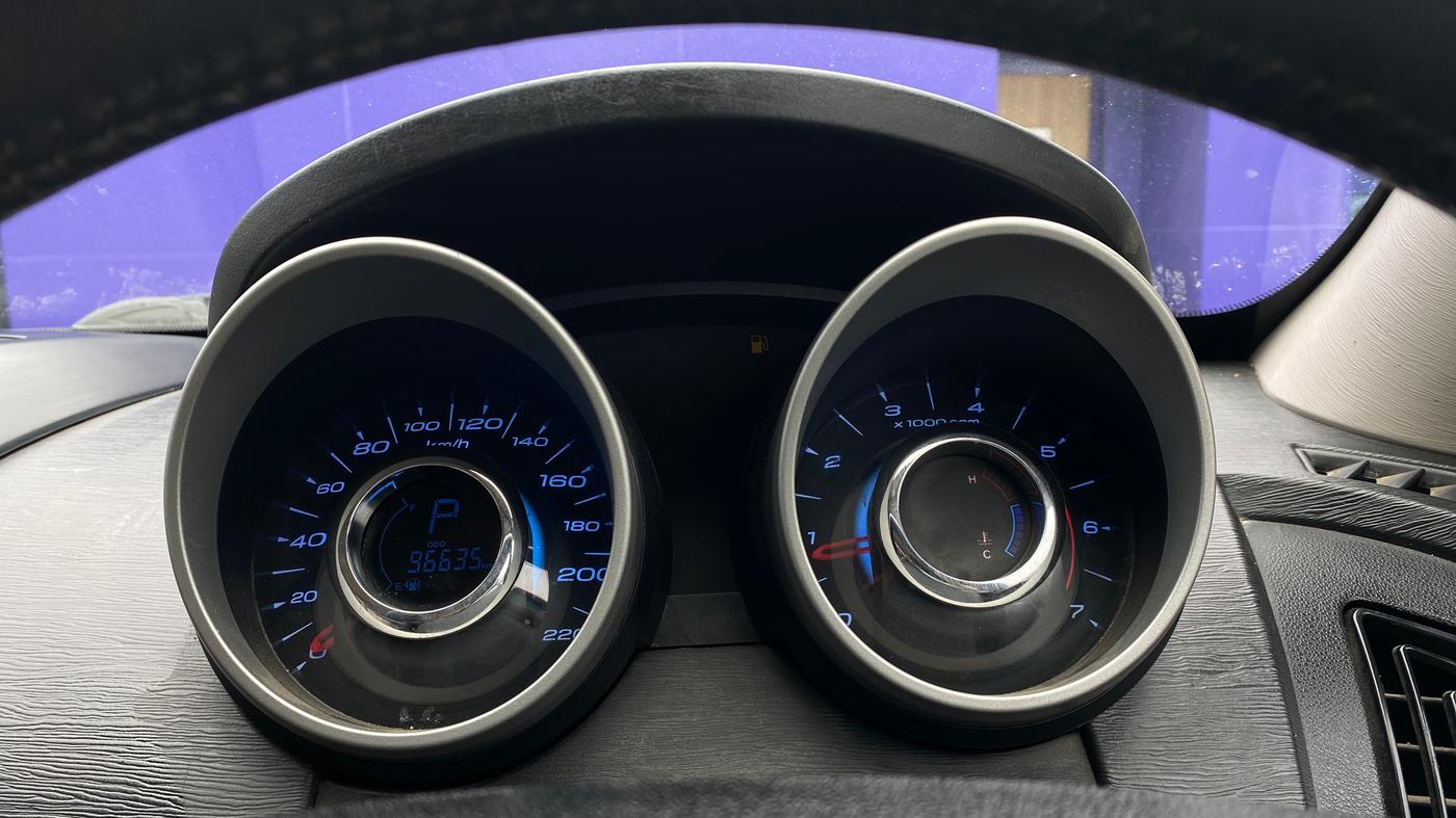 2017 Mahindra XUV500 W10 AT, Diesel, Automatic, 96,630 km, Odometer Image