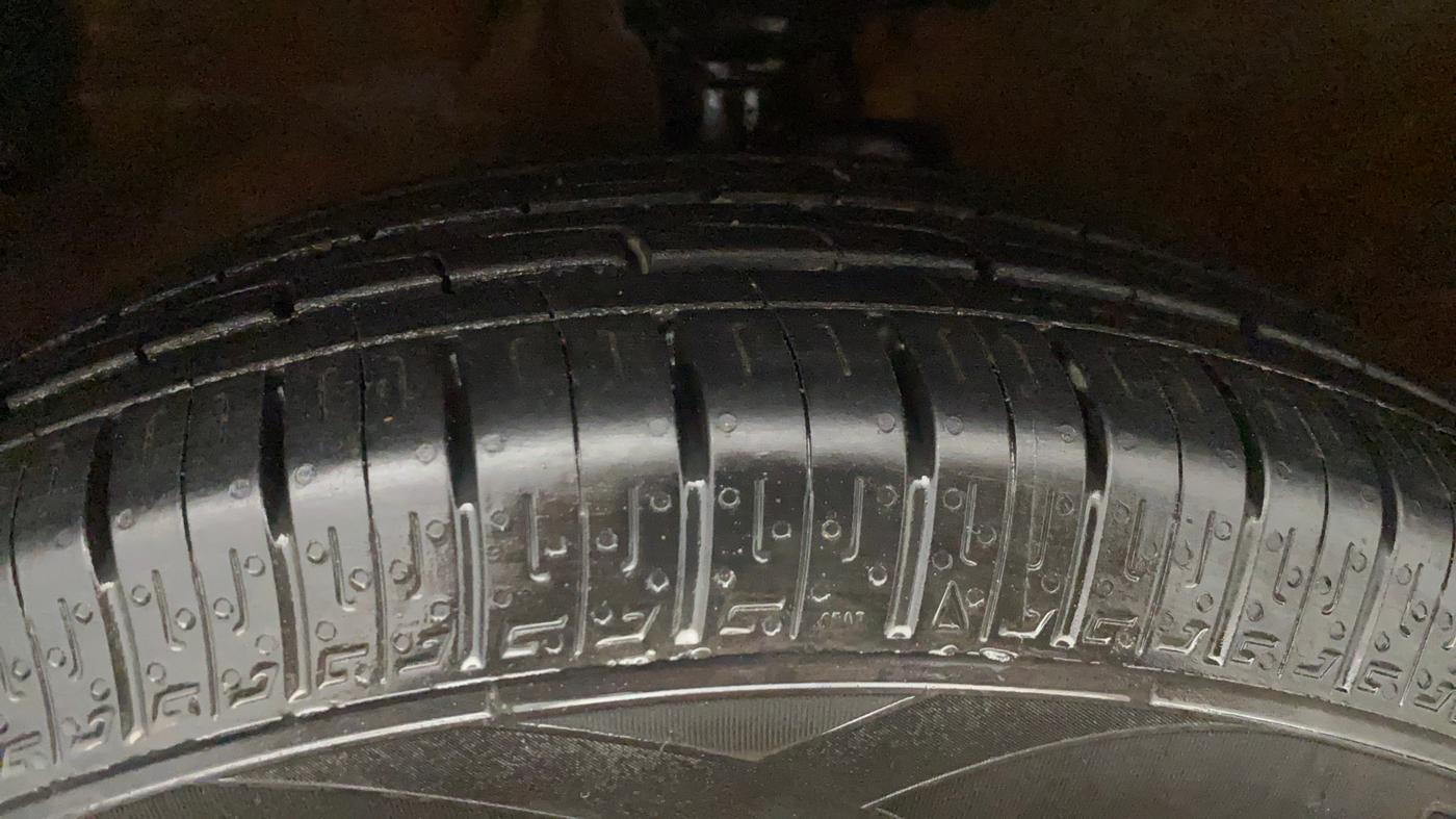 2017 Maruti Celerio X ZXI (O) AMT, Petrol, Automatic, 90,161 km, Left Front Tyre Tread