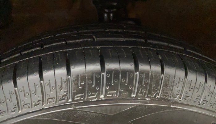 2017 Maruti Celerio X ZXI (O) AMT, Petrol, Automatic, 90,161 km, Left Front Tyre Tread