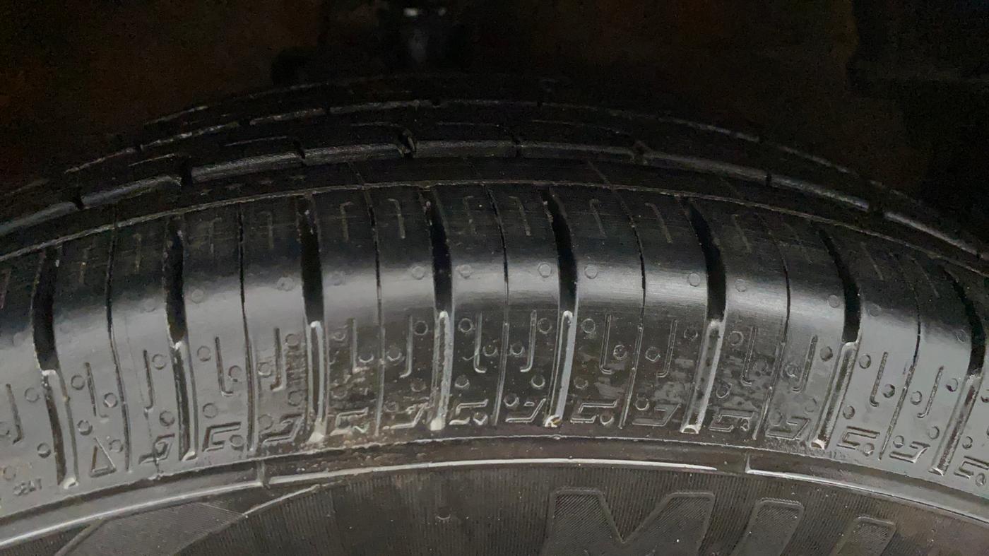 2017 Maruti Celerio X ZXI (O) AMT, Petrol, Automatic, 90,161 km, Right Front Tyre Tread