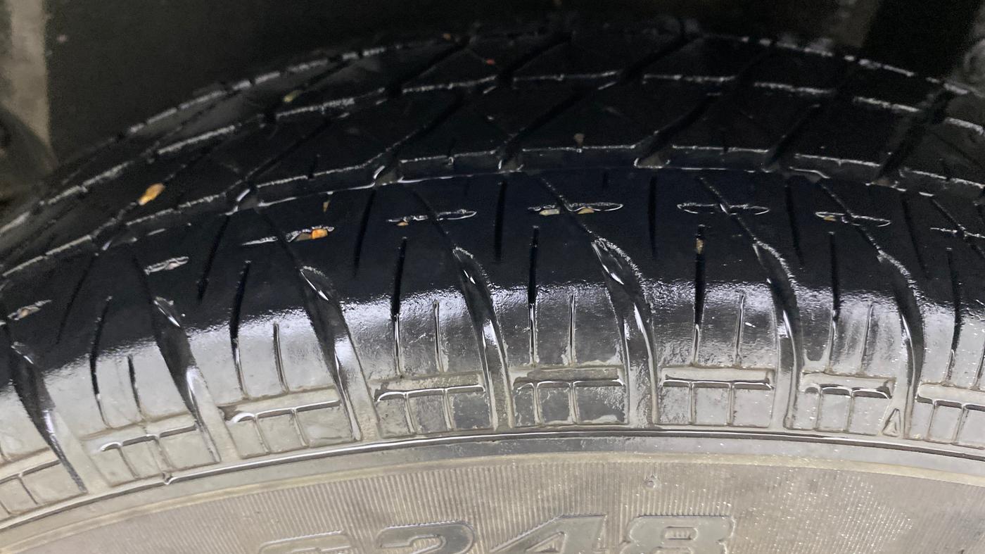 2017 Maruti Swift VDI, Diesel, Manual, 83,135 km, Left Rear Tyre Tread
