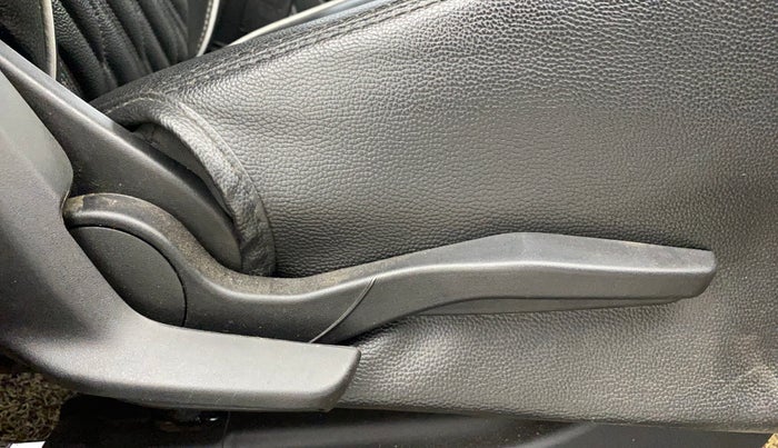 2021 Maruti Swift VXI, Petrol, Manual, 42,007 km, Driver Side Adjustment Panel