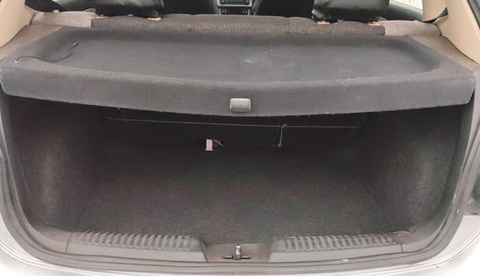 2015 Volkswagen Polo HIGHLINE1.2L, Petrol, Manual, 61,171 km, Boot Inside