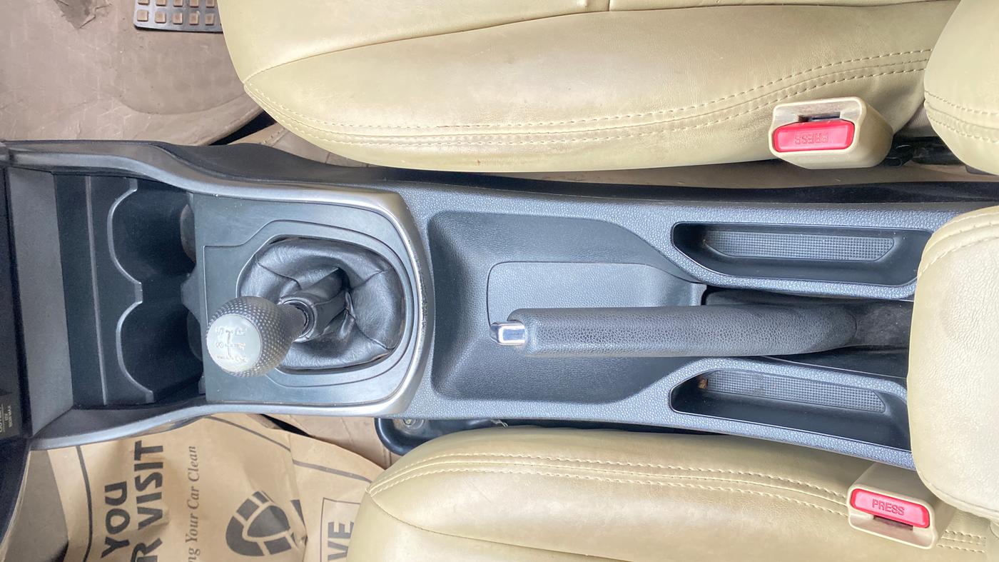 2015 Honda City 1.5L I-VTEC VX, Petrol, Manual, 87,755 km, Gear Lever