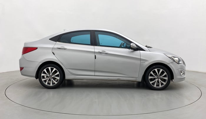 2016 Hyundai Verna FLUIDIC 1.6 SX CRDI, Diesel, Manual, 80,749 km, Right Side View