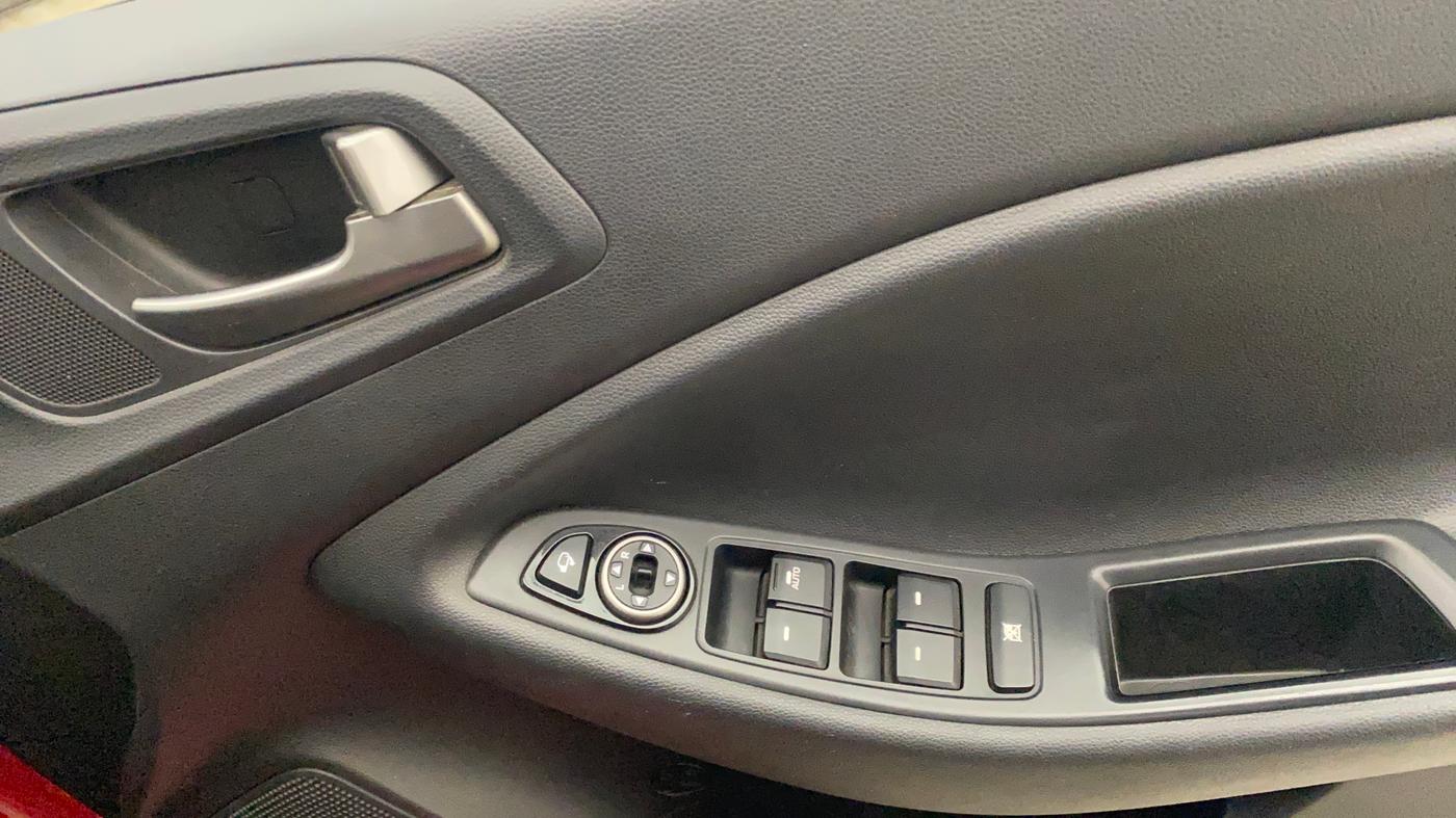 2015 Hyundai i20 Active 1.4 SX, Diesel, Manual, 64,719 km, Driver Side Door Panels Control