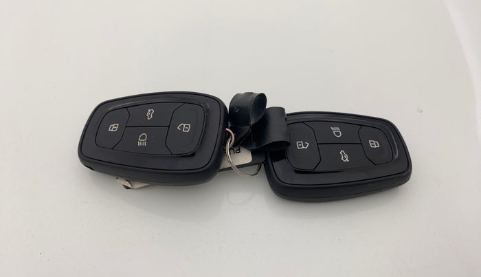 2023 Tata PUNCH ACCOMPLISHED DAZZLE SUNROOF CNG MT, CNG, Manual, 32,902 km, Key Close Up