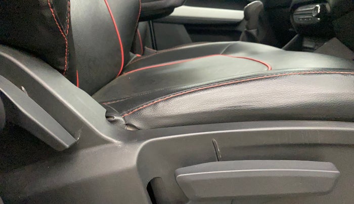 2023 Tata PUNCH ACCOMPLISHED DAZZLE SUNROOF CNG MT, CNG, Manual, 32,902 km, Driver Side Adjustment Panel