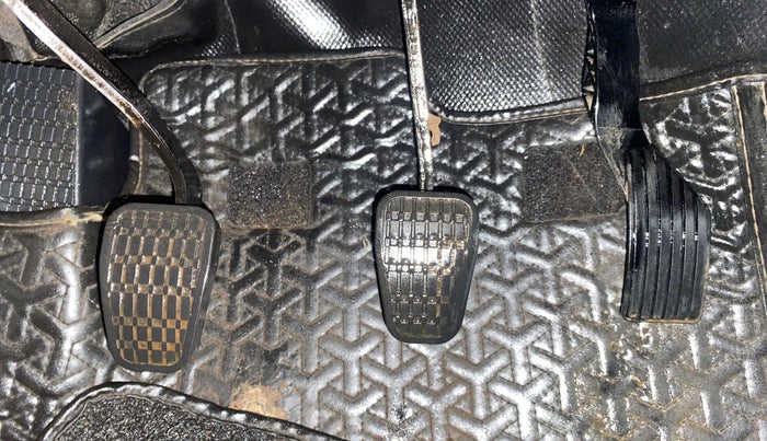 2023 Tata PUNCH ACCOMPLISHED DAZZLE SUNROOF CNG MT, CNG, Manual, 32,902 km, Pedals