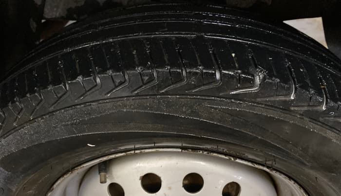 2023 Maruti Eeco 5 STR AC CNG, CNG, Manual, 54,766 km, Left Rear Tyre Tread