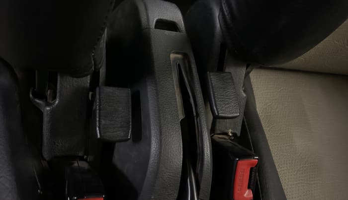 2023 Maruti Eeco 5 STR AC CNG, CNG, Manual, 54,766 km, Driver Side Adjustment Panel