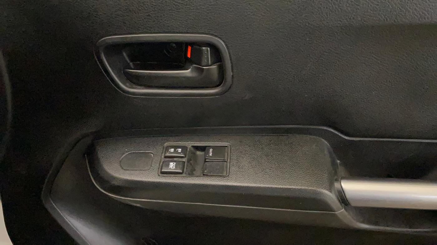 2023 Maruti IGNIS SIGMA 1.2, CNG, Manual, 54,290 km, Driver Side Door Panels Control