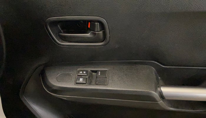 2023 Maruti IGNIS SIGMA 1.2, CNG, Manual, 54,153 km, Driver Side Door Panels Control