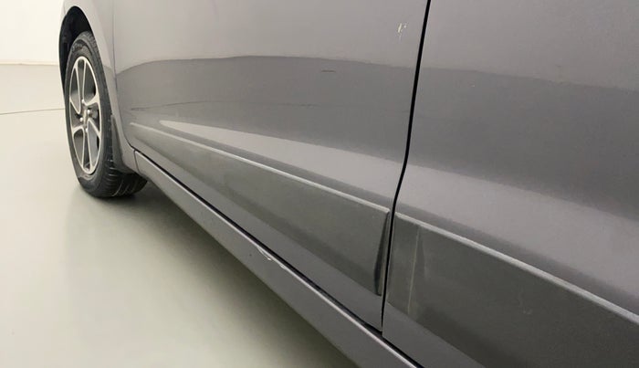 2017 Hyundai Grand i10 SPORTZ (O) AT 1.2 KAPPA VTVT, Petrol, Automatic, 25,723 km, Front passenger door - Slightly dented