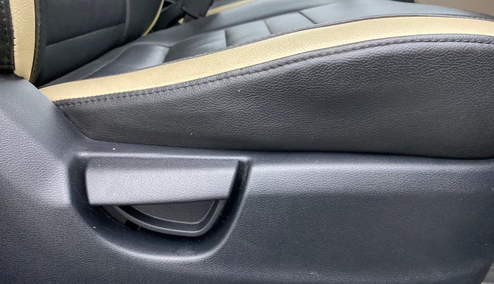 2020 Hyundai NEW SANTRO 1.1 ERA EXICUTIVE, Petrol, Manual, 14,544 km, Driver Side Adjustment Panel