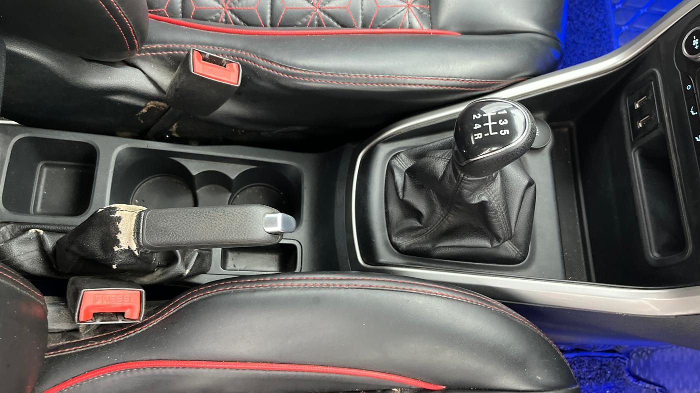 2018 Ford Ecosport TITANIUM 1.5L PETROL, Petrol, Manual, 57,250 km, Gear Lever