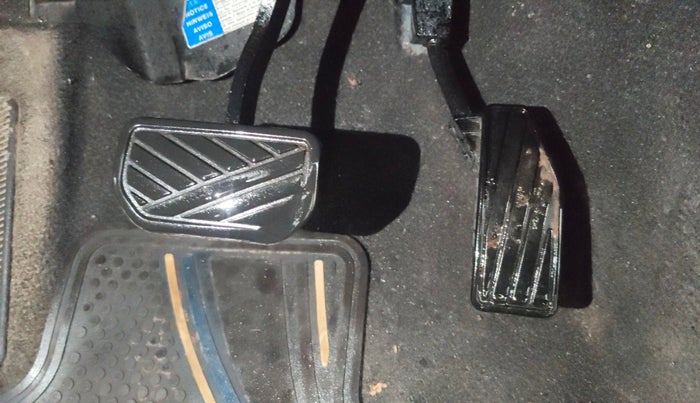 2017 Maruti Baleno DELTA CVT PETROL 1.2, Petrol, Automatic, 40,767 km, Pedals