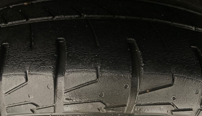 2022 KIA SELTOS HTX PLUS 1.5 DIESEL, Diesel, Manual, 1,36,501 km, Left Front Tyre Tread