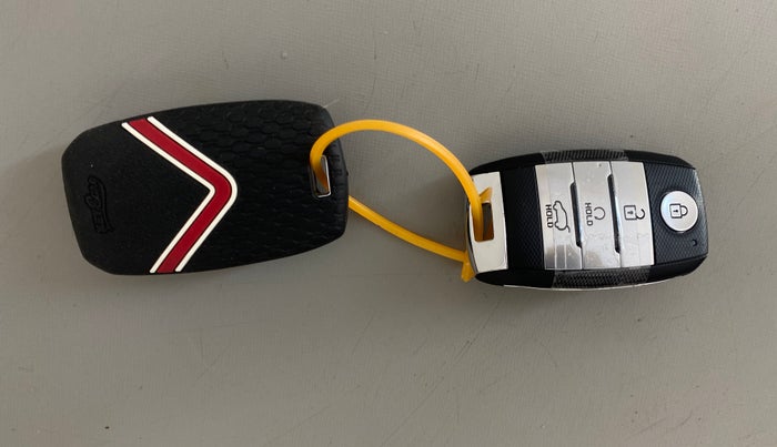 2022 KIA SELTOS HTX PLUS 1.5 DIESEL, Diesel, Manual, 1,36,501 km, Key Close Up