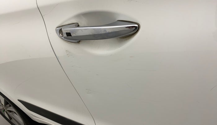 2015 Hyundai Elite i20 ASTA 1.4 CRDI, Diesel, Manual, 81,697 km, Driver-side door - Minor scratches
