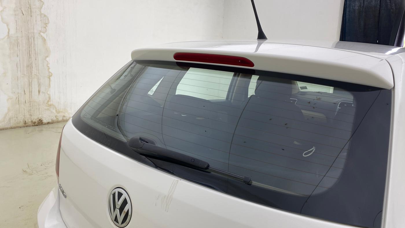 2016 Volkswagen Polo HIGHLINE1.2L, Petrol, Manual, 64,533 km, Rear Wiper