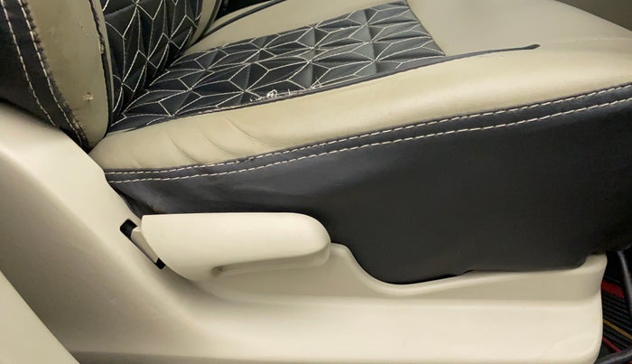 2021 Maruti Celerio VXI (O) CNG, CNG, Manual, 27,707 km, Driver Side Adjustment Panel