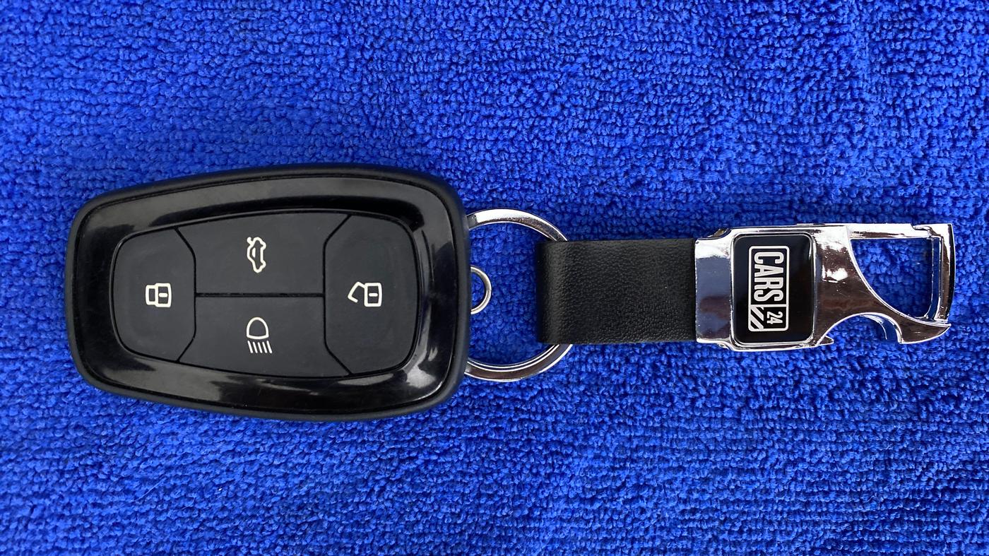 2022 Tata Safari XZA+ DARK EDITION , Diesel, Automatic, 15,172 km, Key Close Up