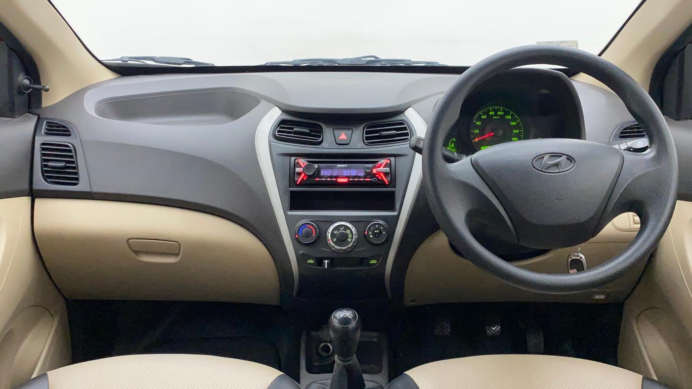 2016 Hyundai Eon ERA +, Petrol, Manual, 48,125 km, Dashboard