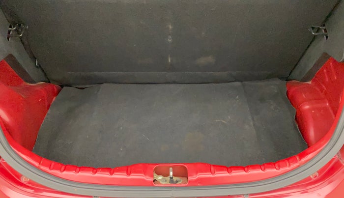 2016 Hyundai Eon ERA +, Petrol, Manual, 48,125 km, Boot Inside
