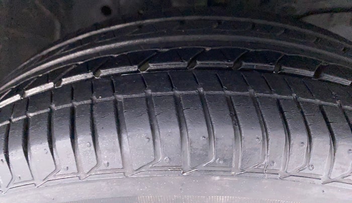 2017 Honda Jazz 1.2 V AT, Petrol, Automatic, 21,509 km, Right Front Tyre Tread