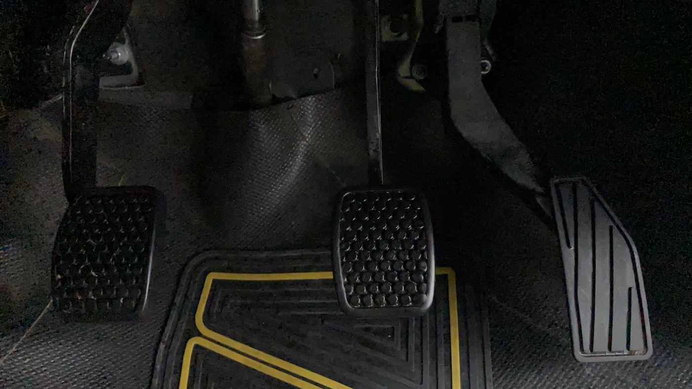 2019 Maruti Alto K10 VXI P, Petrol, Manual, 46,892 km, Pedals